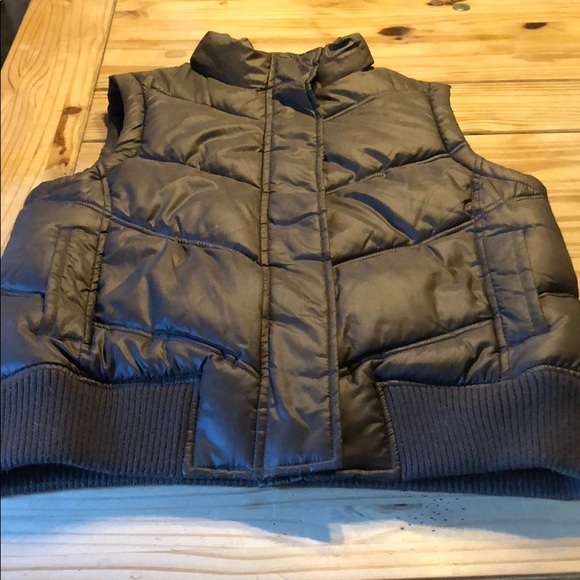 Brown vest - Picture 2 of 2